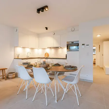 Splendid On An Amazing Location Остенде